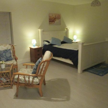 The Willow Room Ashford ภายนอก รูปภาพ