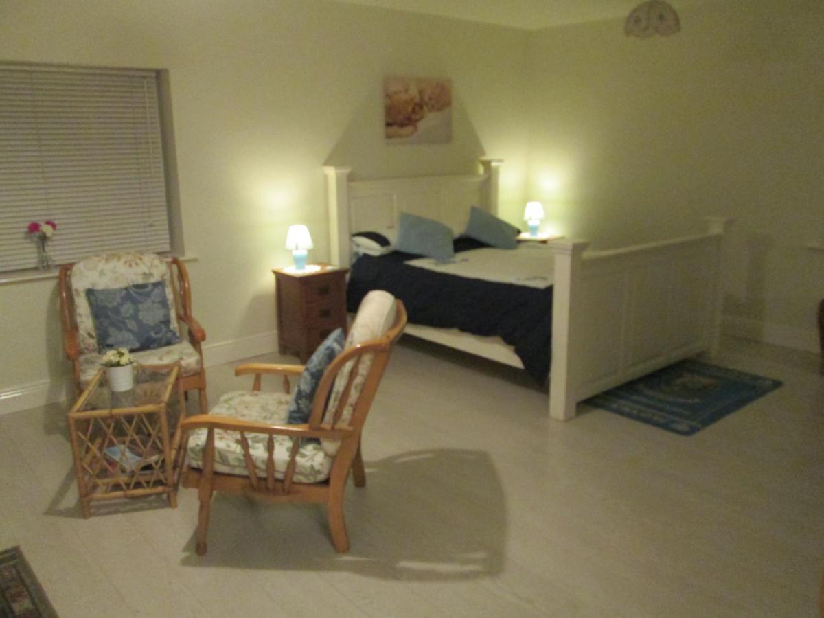 The Willow Room Ashford ภายนอก รูปภาพ