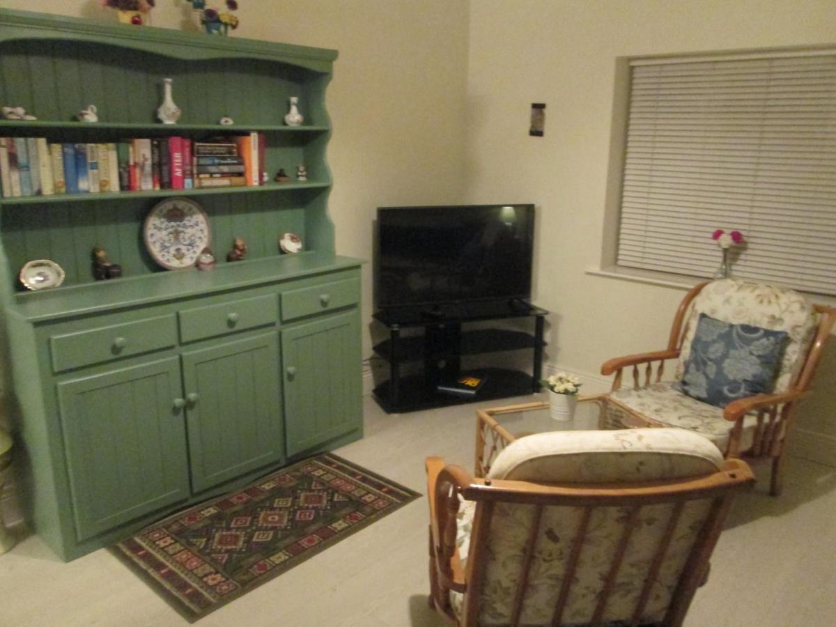 The Willow Room Ashford ภายนอก รูปภาพ