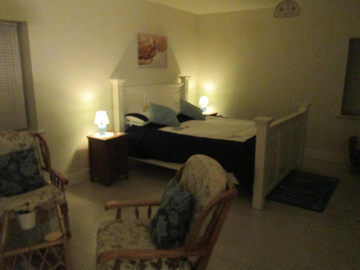 The Willow Room Ashford ภายนอก รูปภาพ