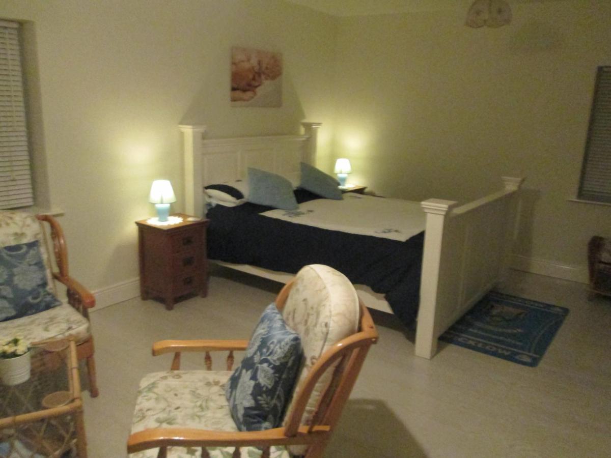 The Willow Room Ashford ภายนอก รูปภาพ